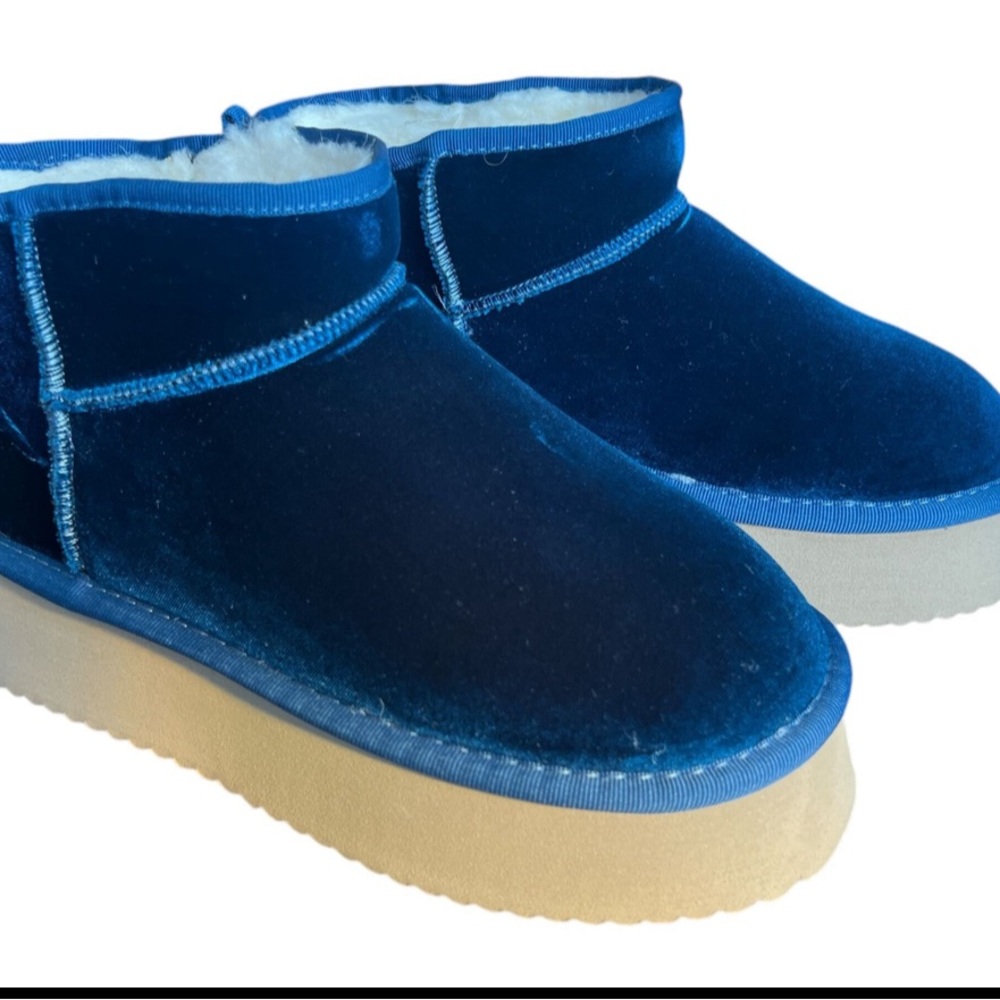 Blue velvet corky boots